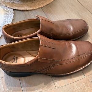 Clarks Men's Tan Leather Slip-On Loafers
